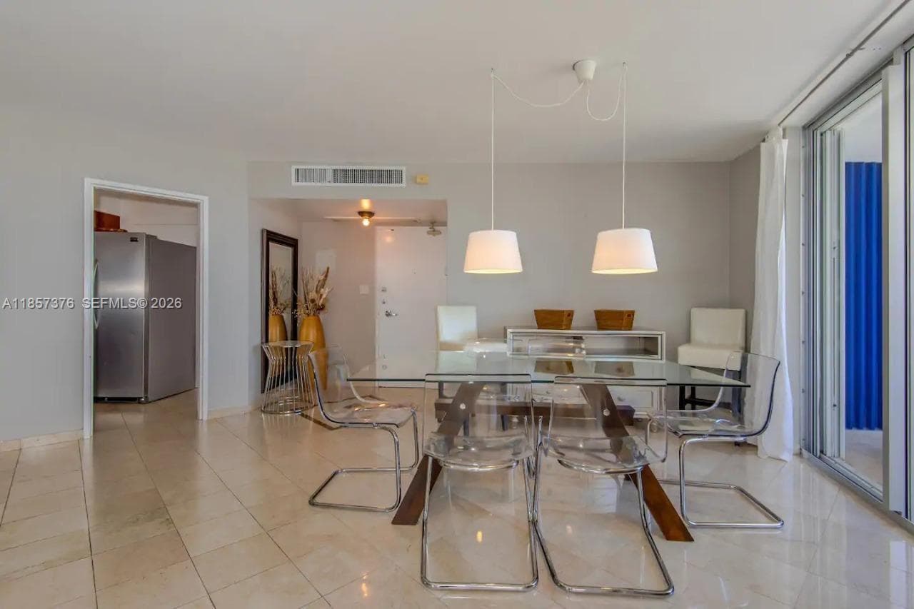 5161 Collins Ave 1104 photo 11