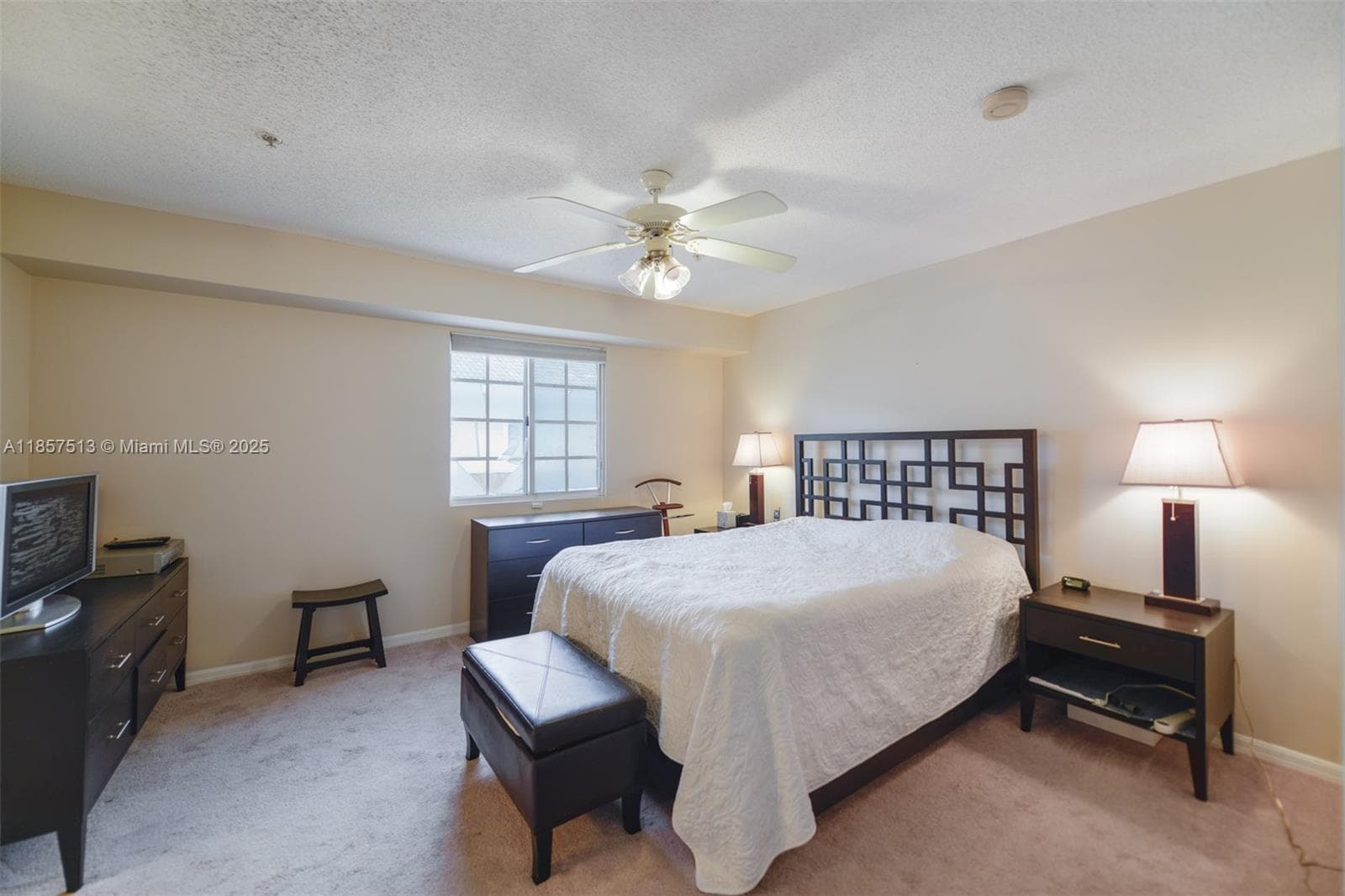 2811 NE 185th St 801 photo 13