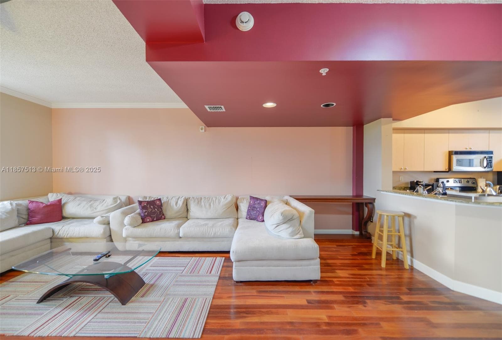 2811 NE 185th St 801 photo 7