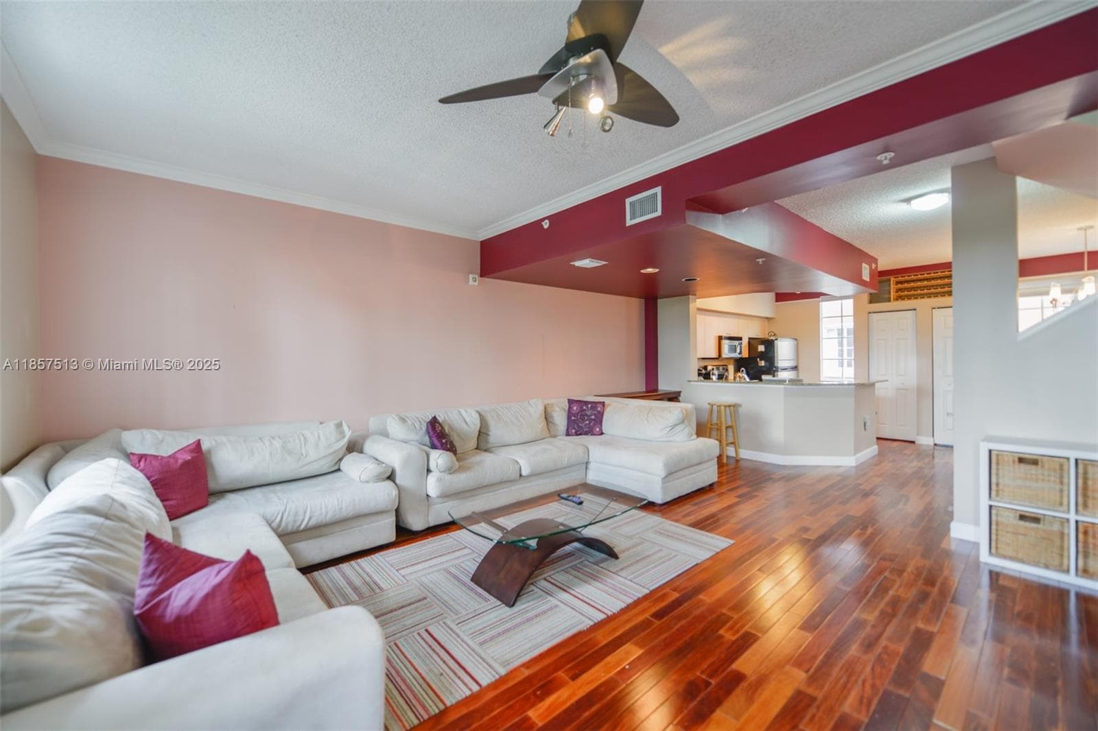 2811 NE 185th St 801 photo 8