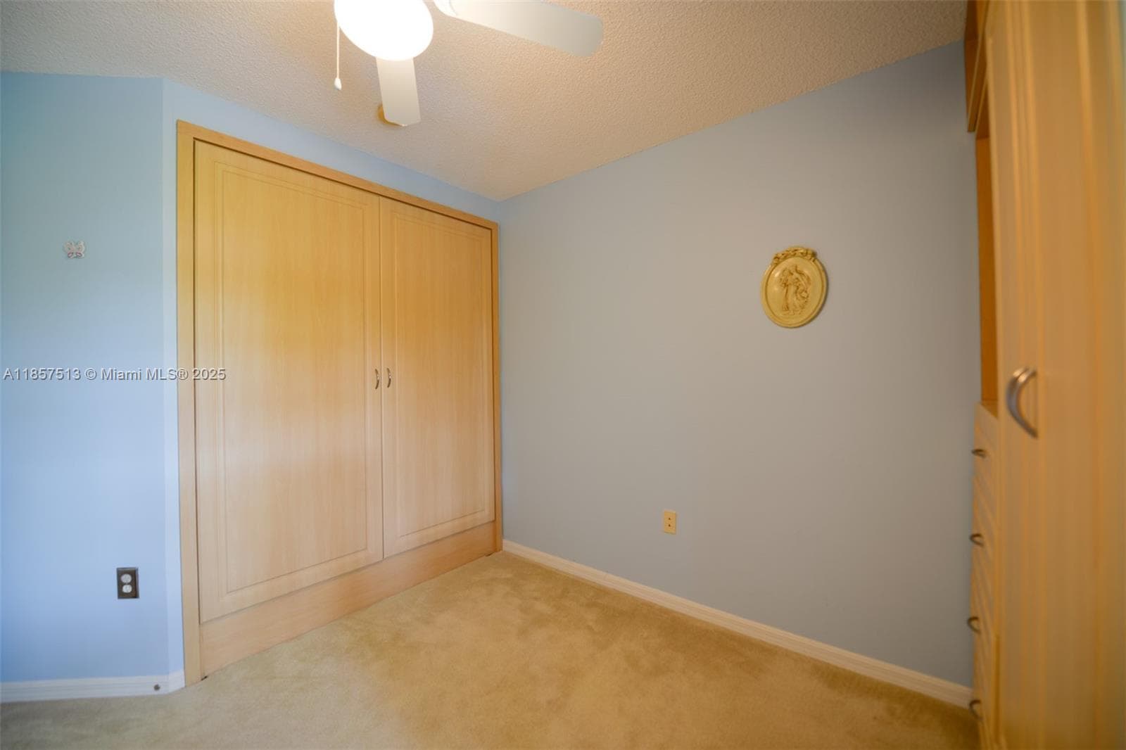 2811 NE 185th St 801 photo 25