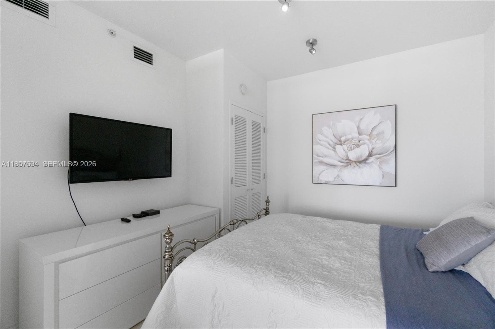 100 Lincoln Rd PH14 photo 12