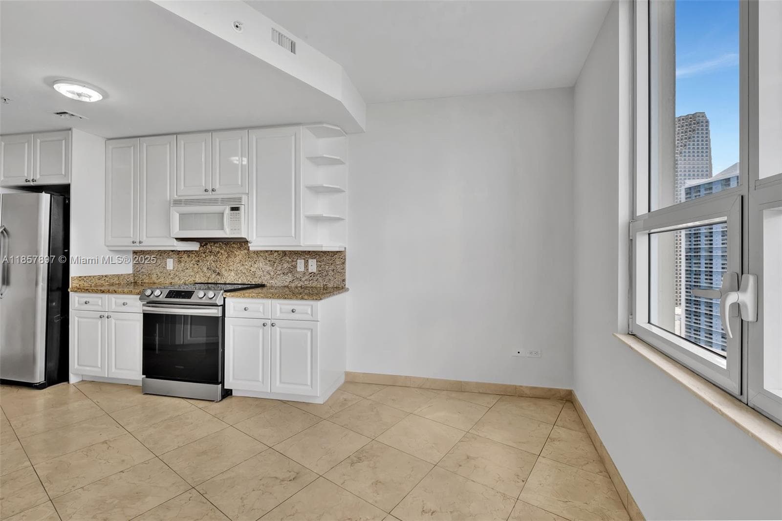 848 Brickell Key Dr 2602 photo 17