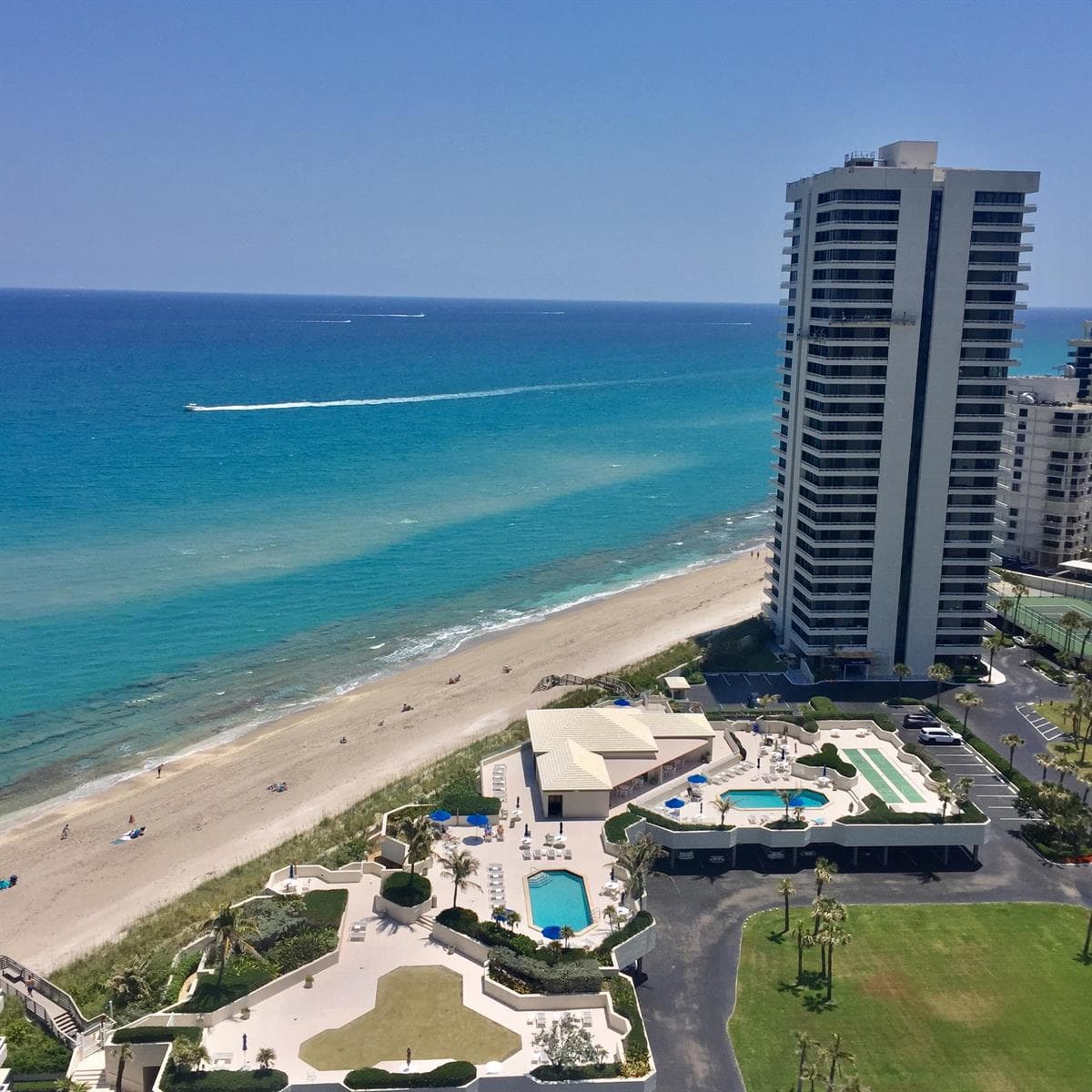 5550 N Ocean Drive 22b photo 3