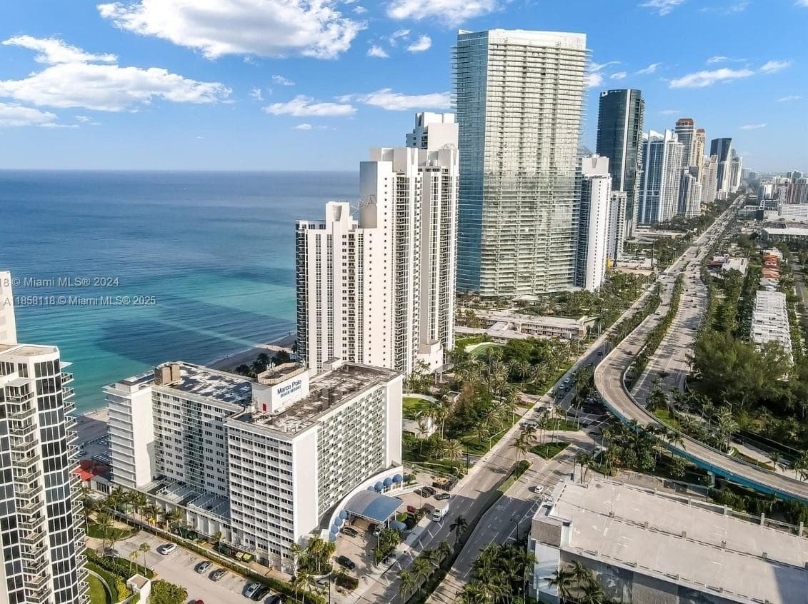 19201 Collins Ave 611 photo 18