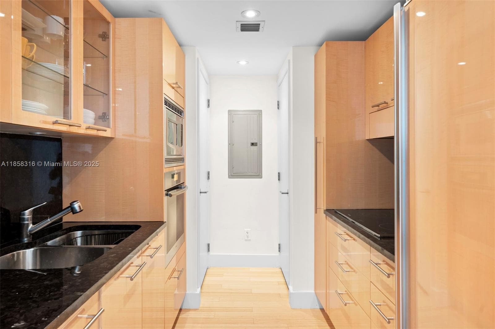 6801 Collins Ave Door1409 (deed 1401) photo 7