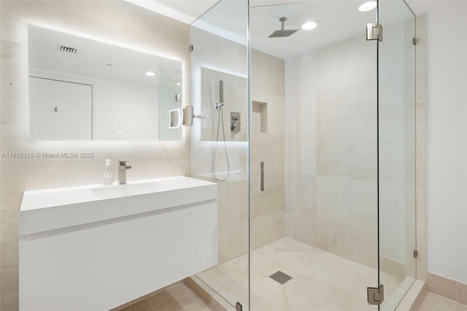 6801 Collins Ave Door1409 (deed 1401) photo 15