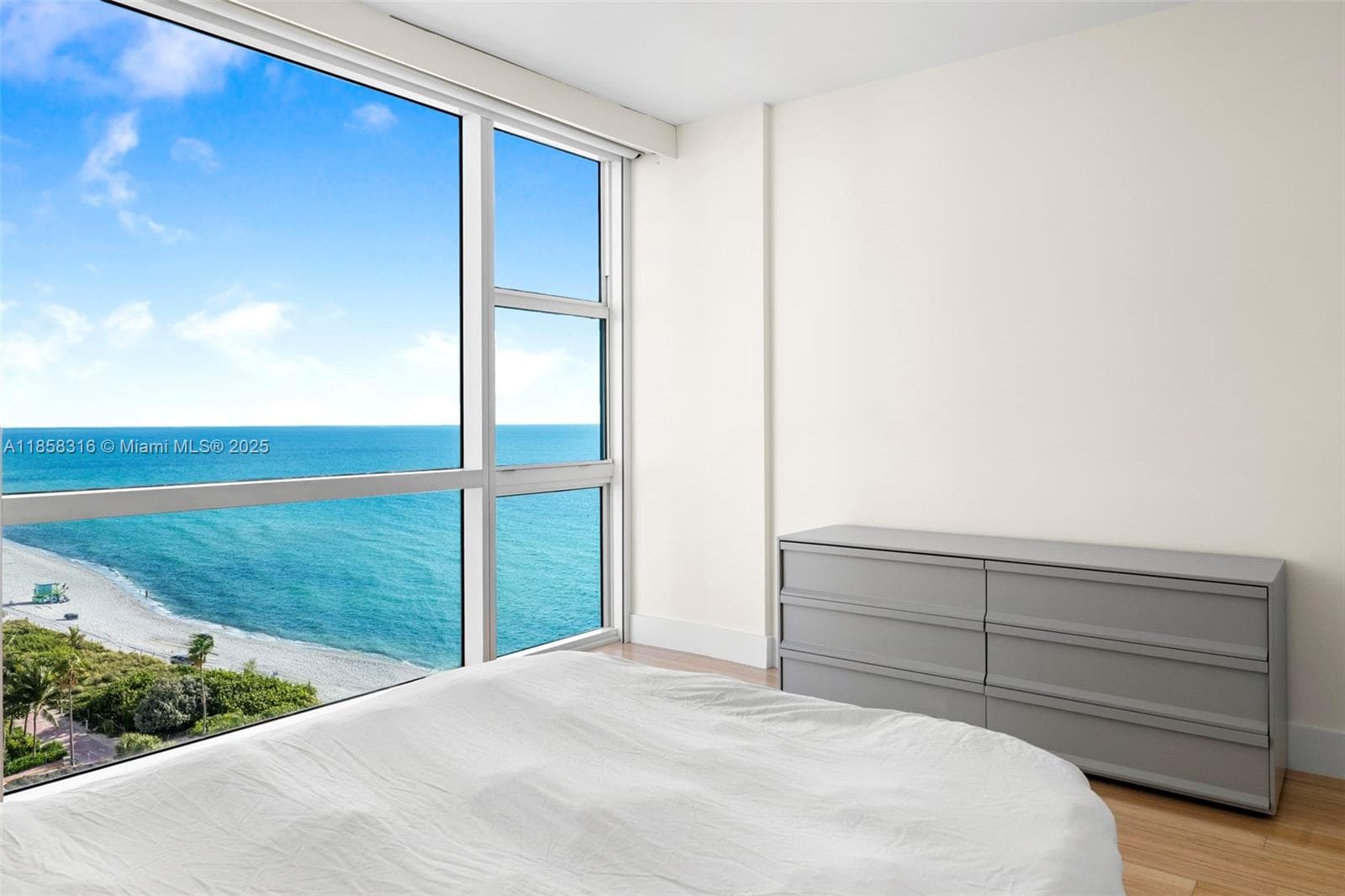 6801 Collins Ave Door1409 (deed 1401) photo 11