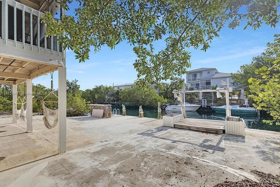813 Hawksbill Ln photo 13