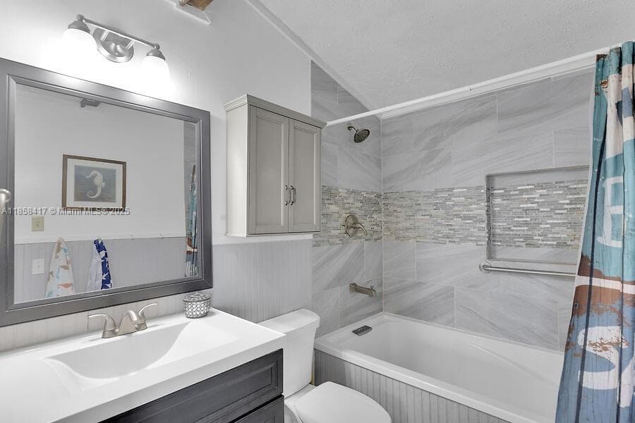 813 Hawksbill Ln photo 8