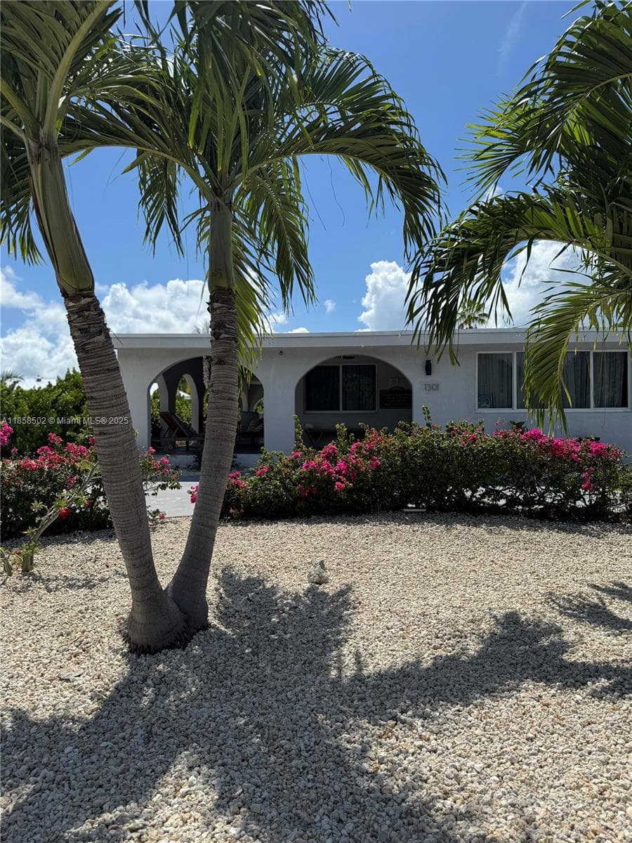 1301 Grouper Dr A photo 12