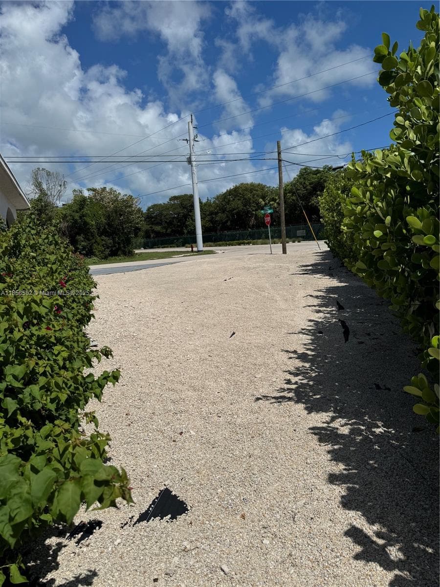 1301 Grouper Dr A photo 14