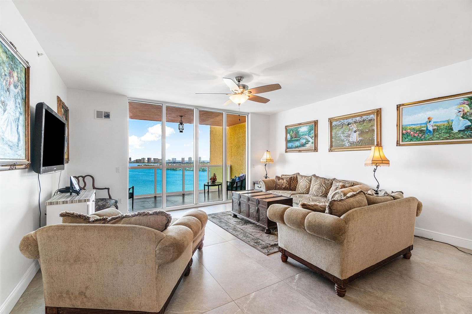 2650 Lake Shore Drive 1705 photo 7
