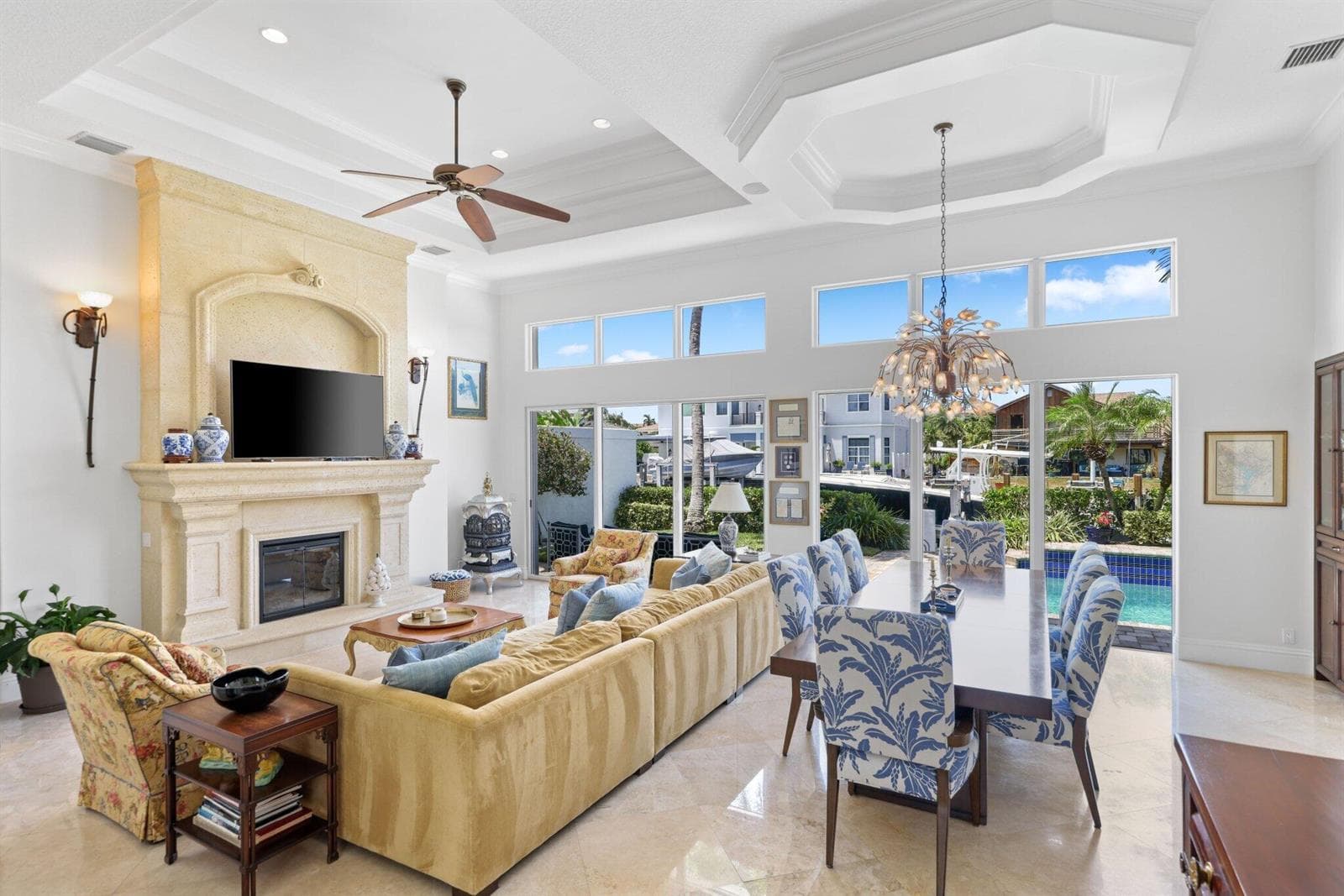 917 Iris Drive photo 6