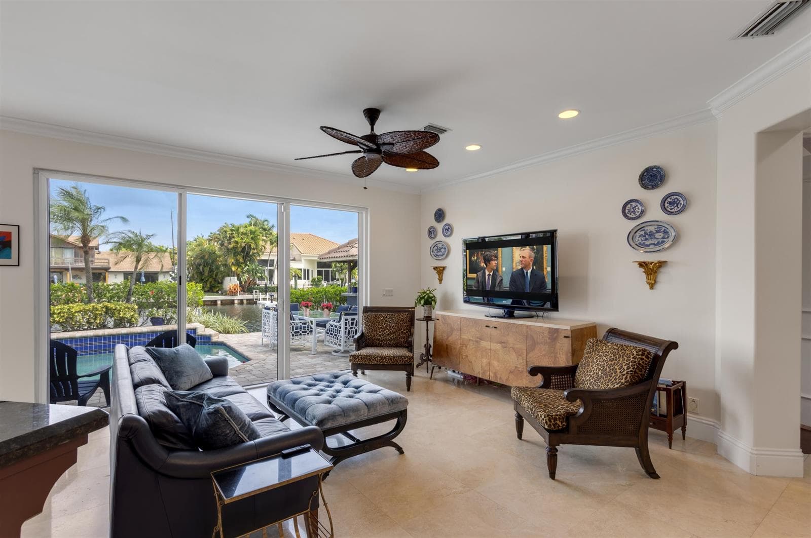 917 Iris Drive photo 13