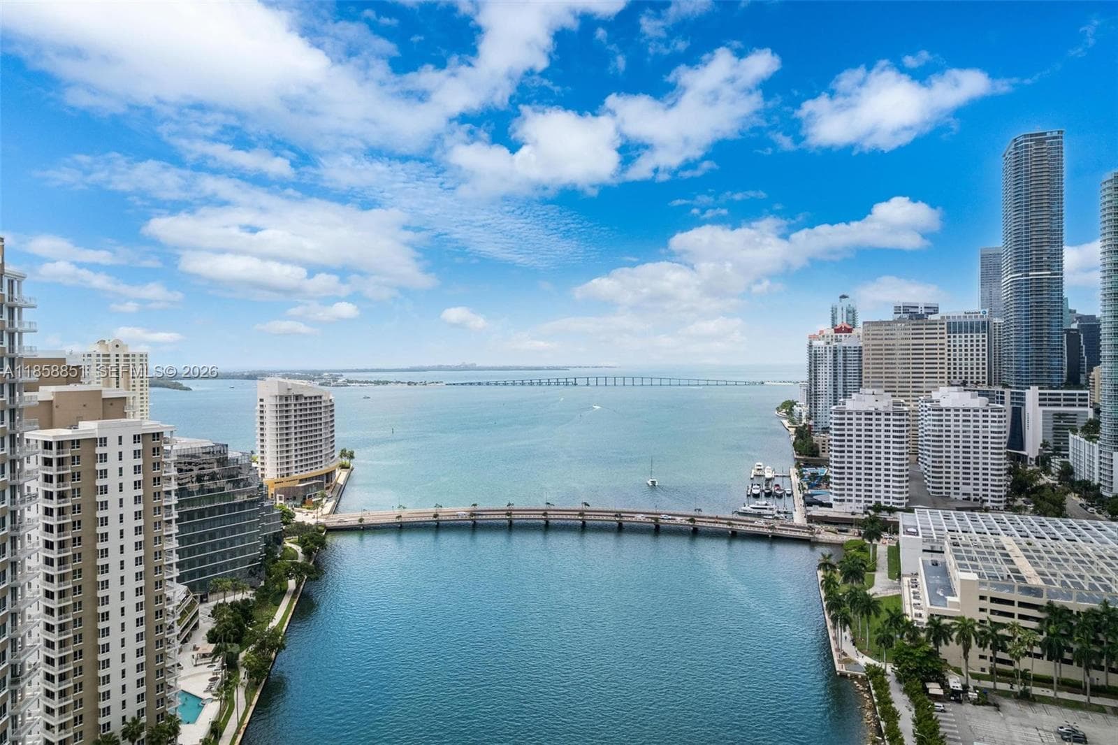 495 Brickell Ave 411 photo 23