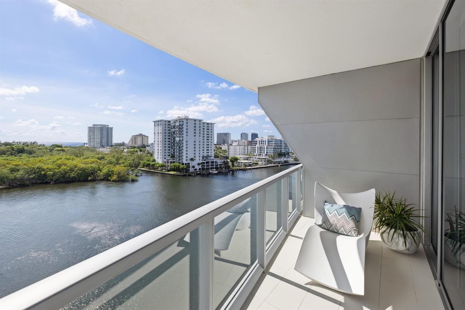 920 Intracoastal Drive 801 photo 7