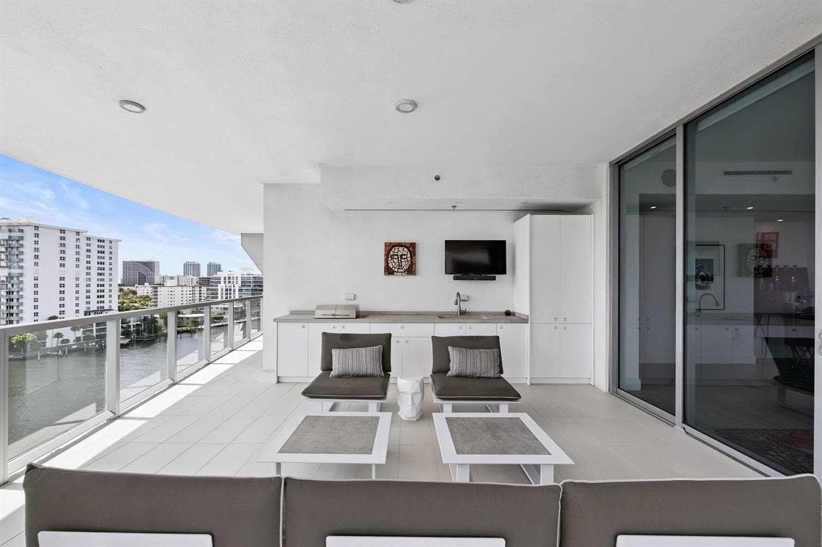 920 Intracoastal Drive 801 photo 11