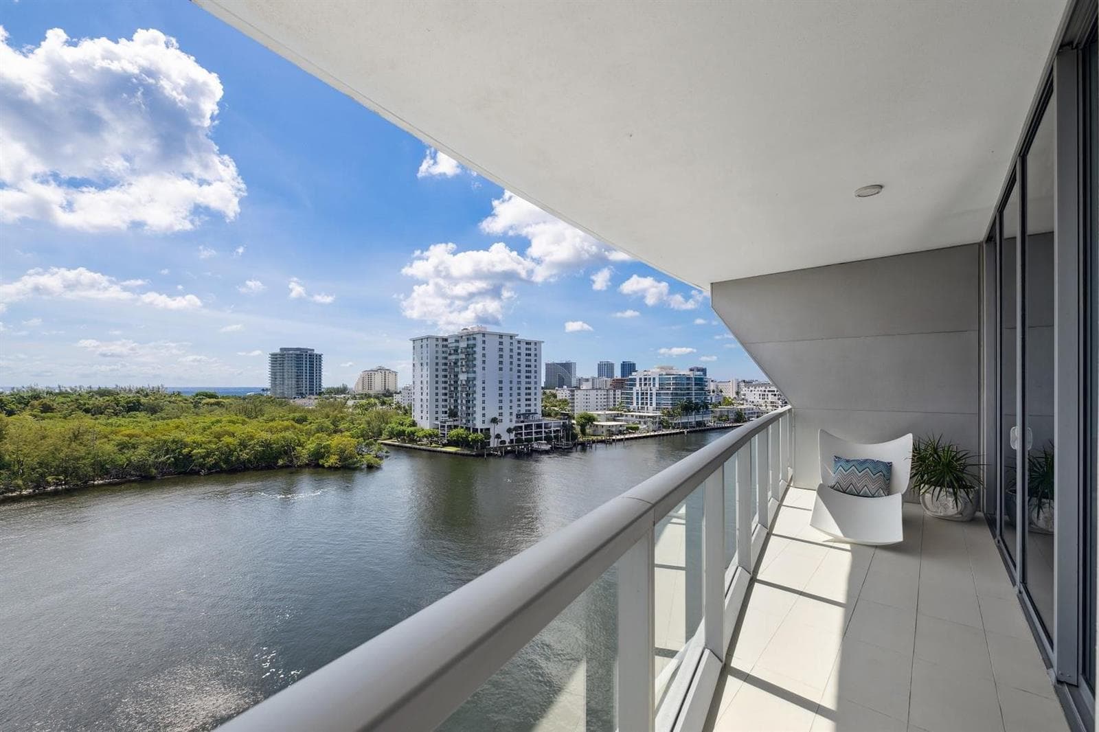 920 Intracoastal Drive 801 photo 8