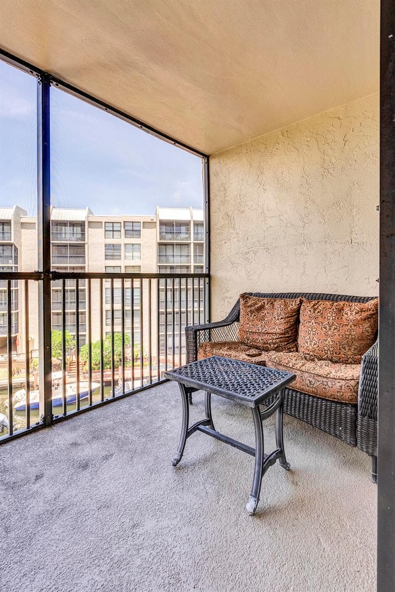 21 Royal Palm Way 405 photo 16
