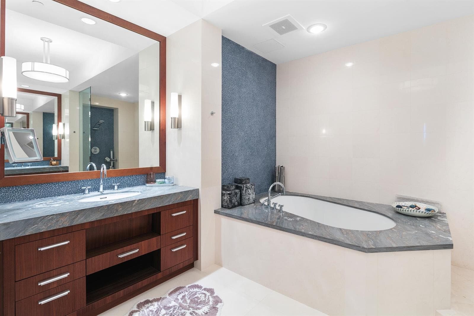 1000 S Ocean Boulevard 103 photo 18