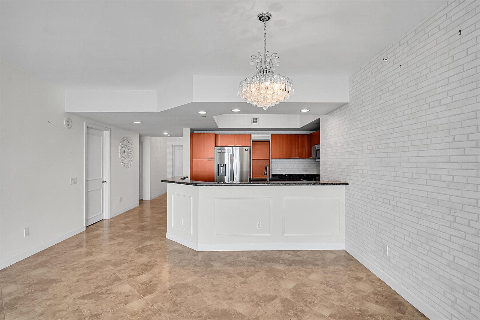 2640 Lake Shore Drive 2011 photo 17