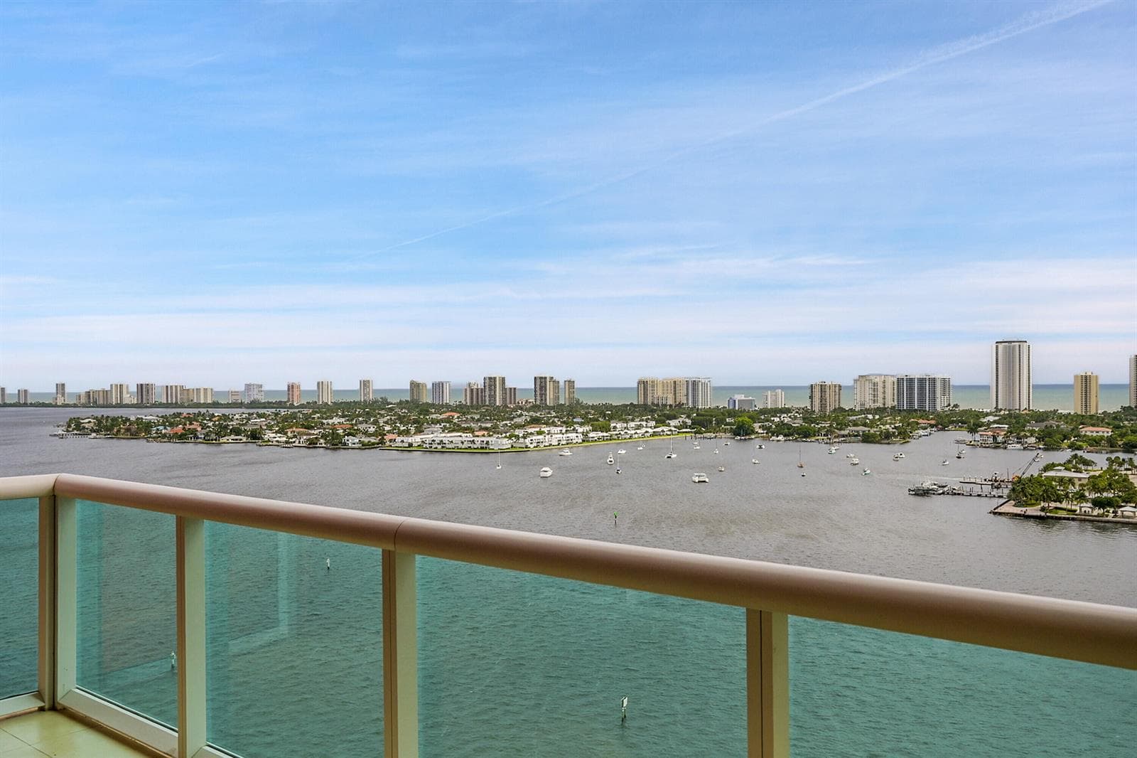 2640 Lake Shore Drive 2011 photo 7