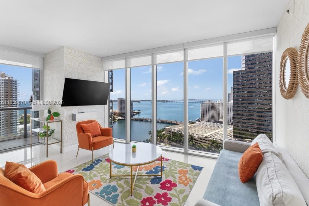 485 Brickell Ave 2210 photo 10