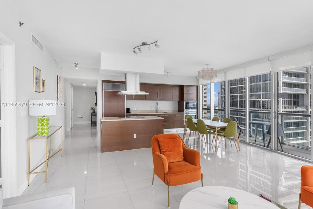 485 Brickell Ave 2210 photo 8