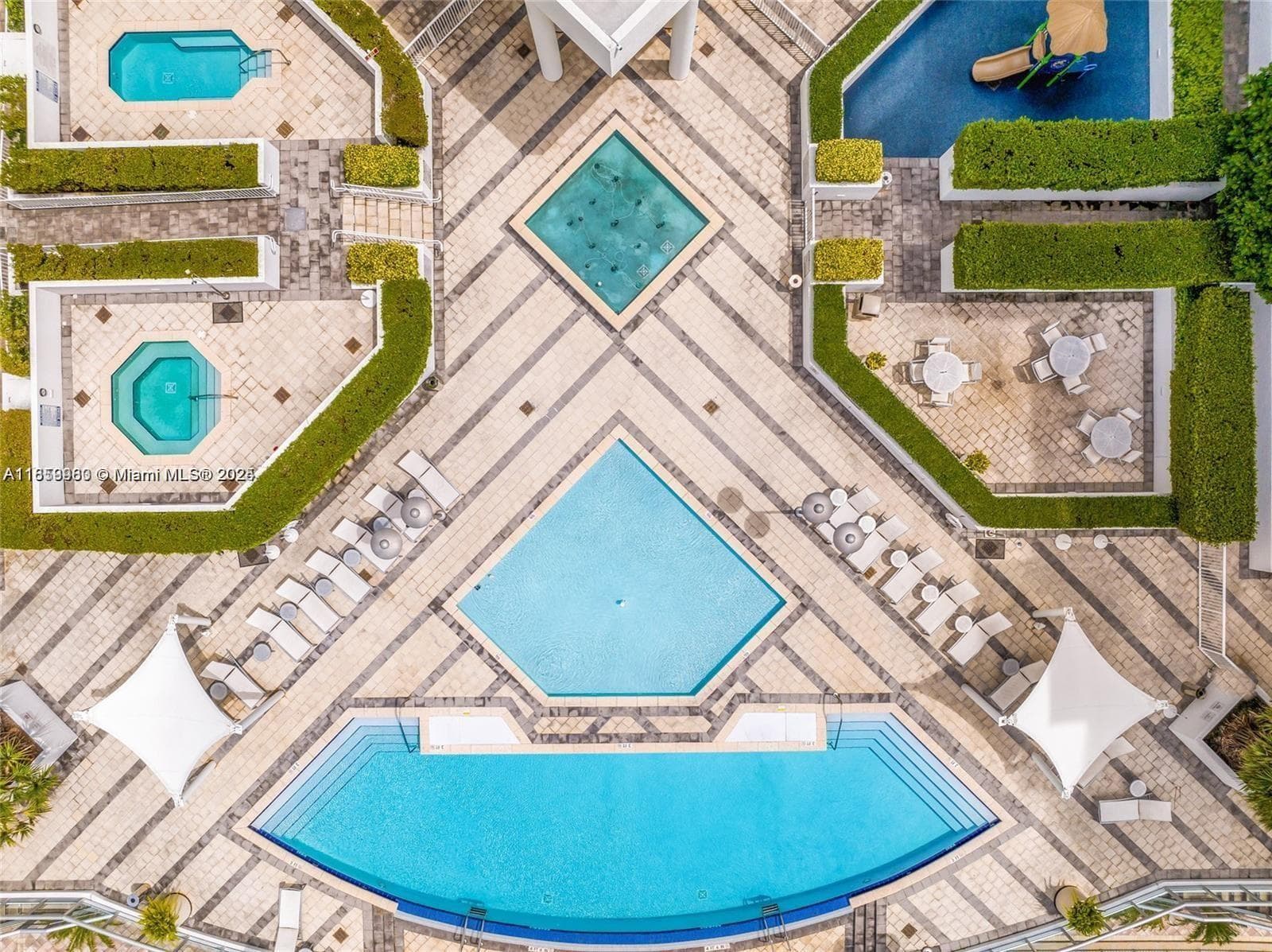 3131 188th St 1-609 photo 6