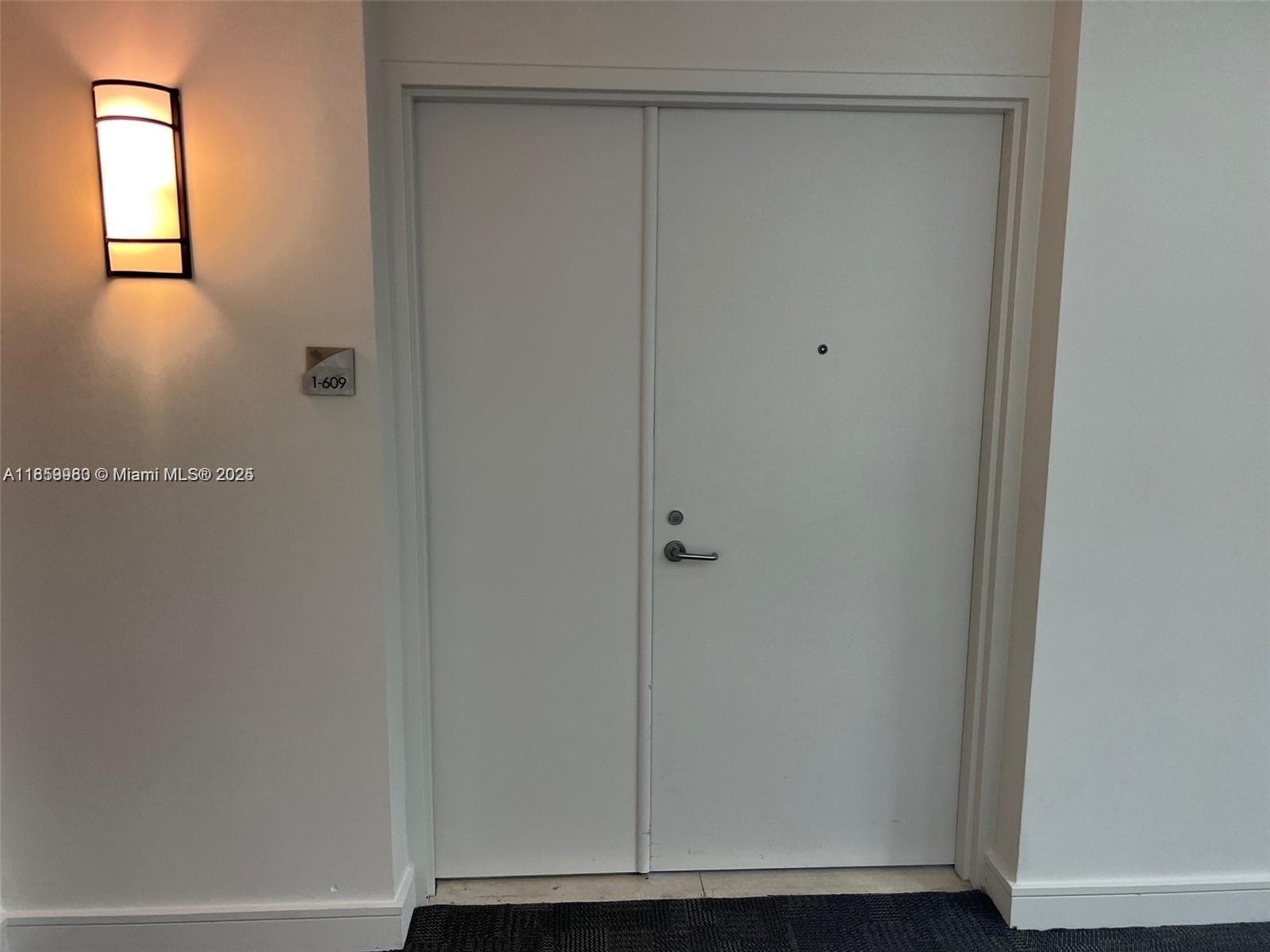 3131 188th St 1-609 photo 7