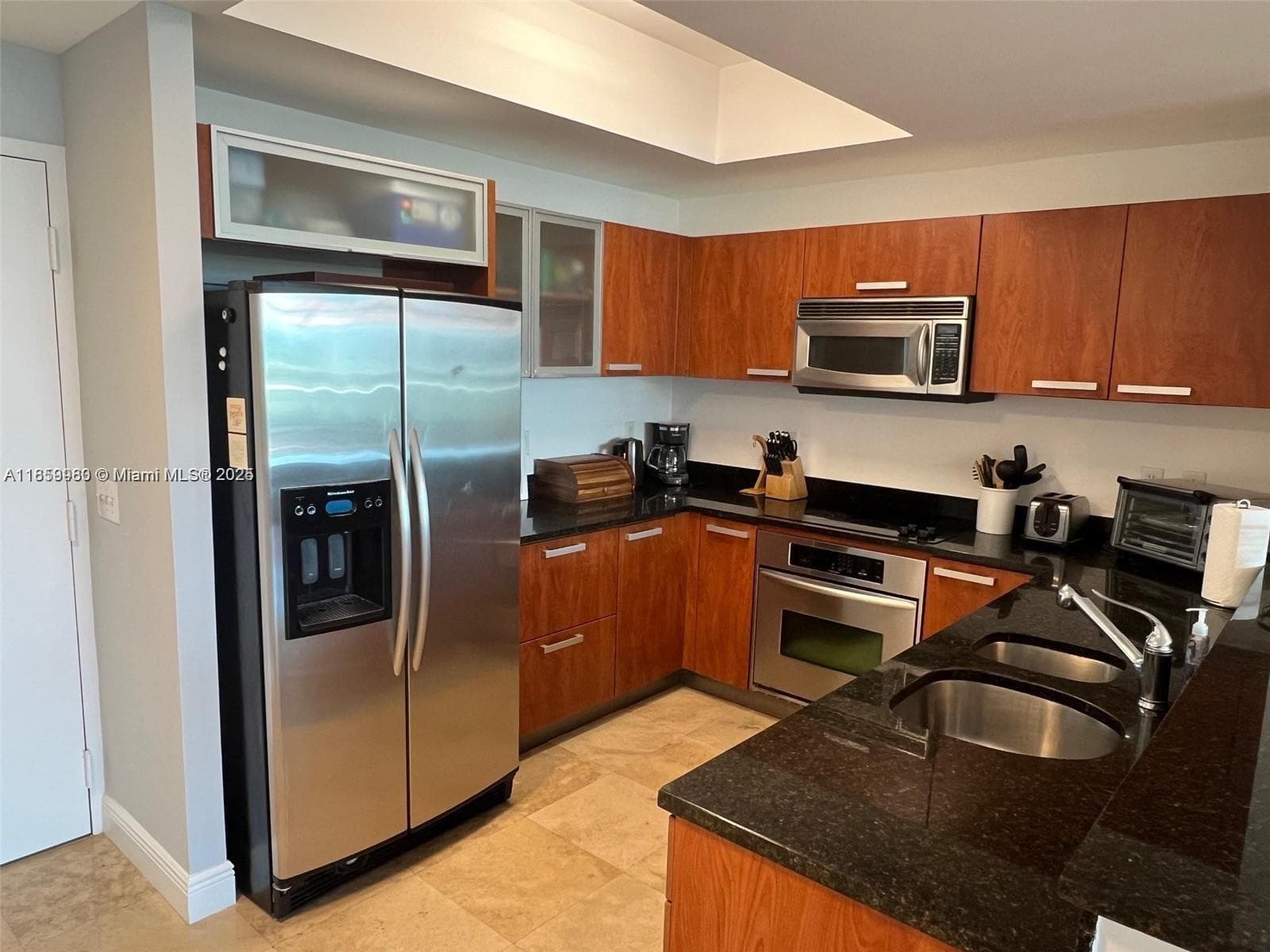 3131 NE 188th St 1-609 photo 8