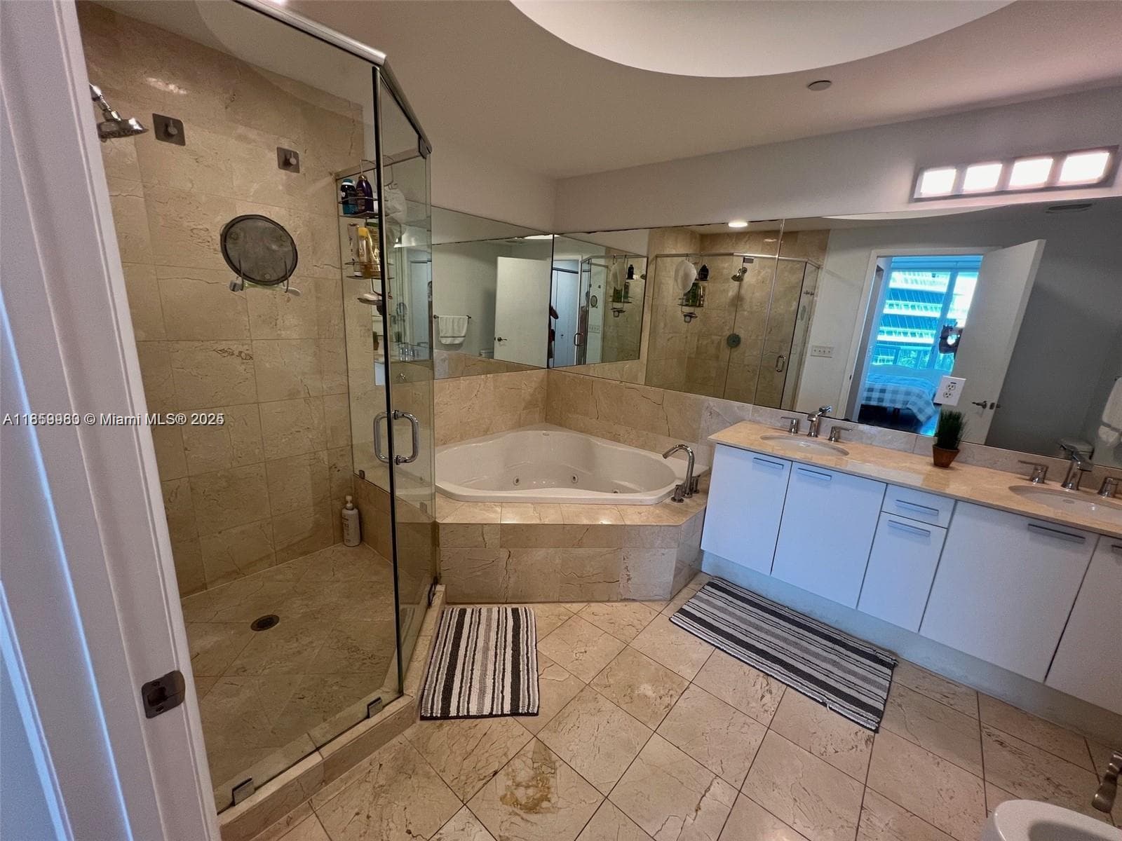 3131 NE 188th St 1-609 photo 25