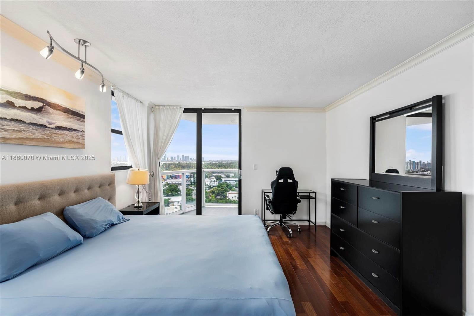 2401 Collins Ave 1808 photo 20