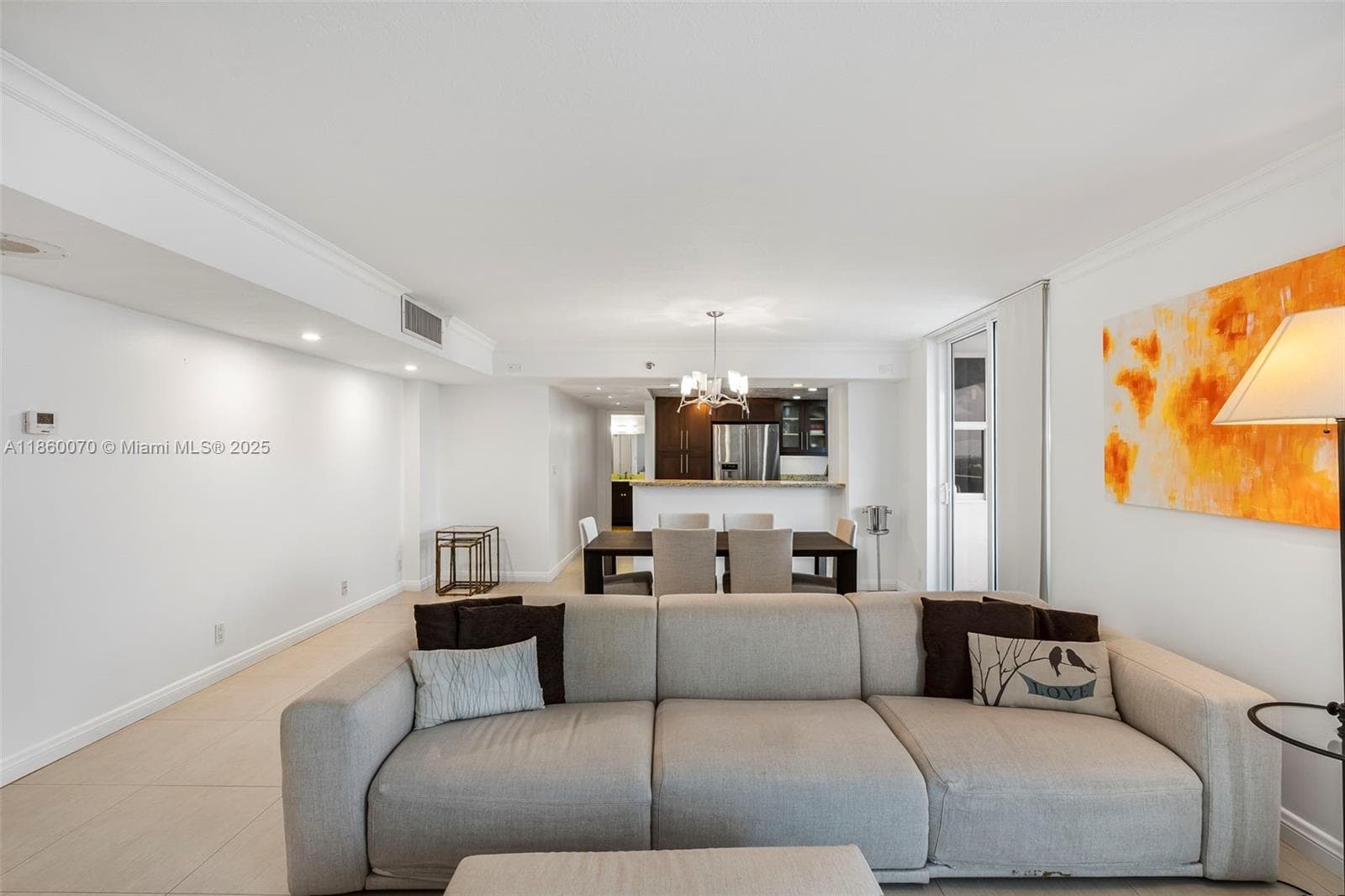 2401 Collins Ave 1808 photo 9