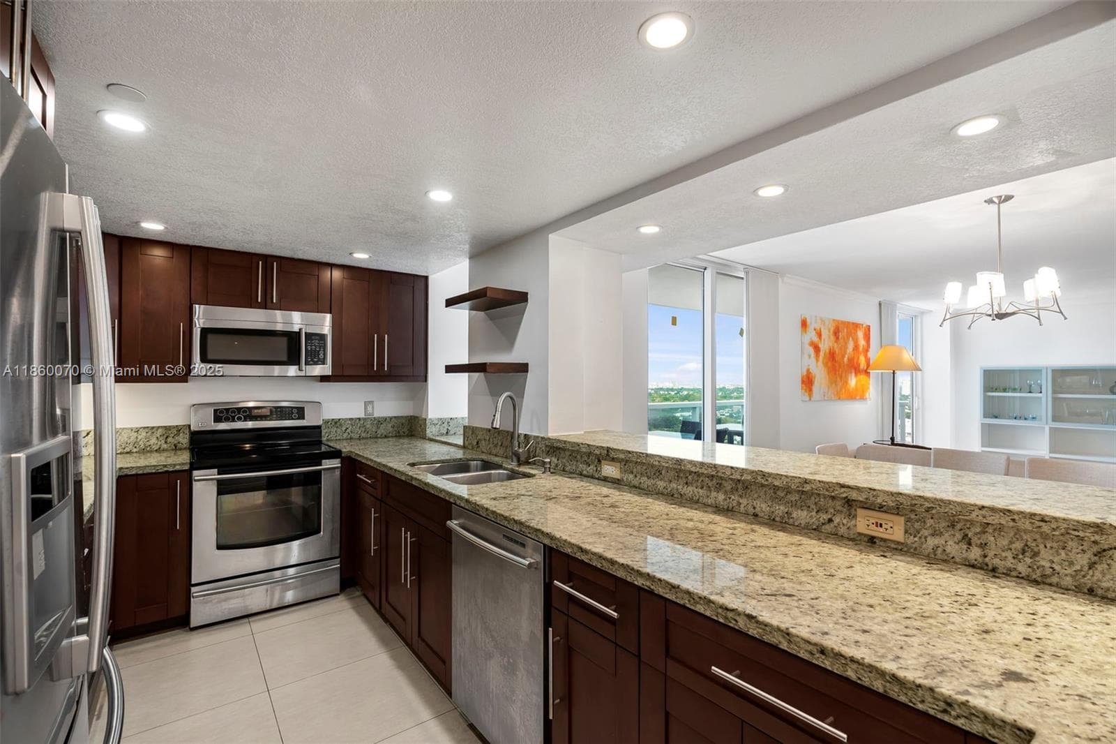 2401 Collins Ave 1808 photo 15