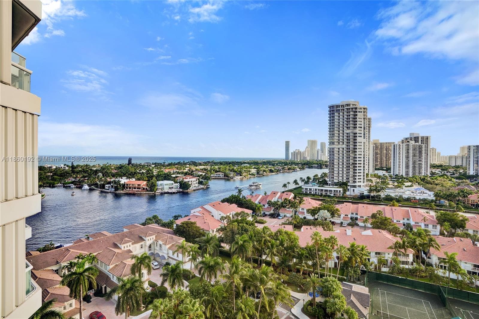 21050 Point Pl 1403 photo 5