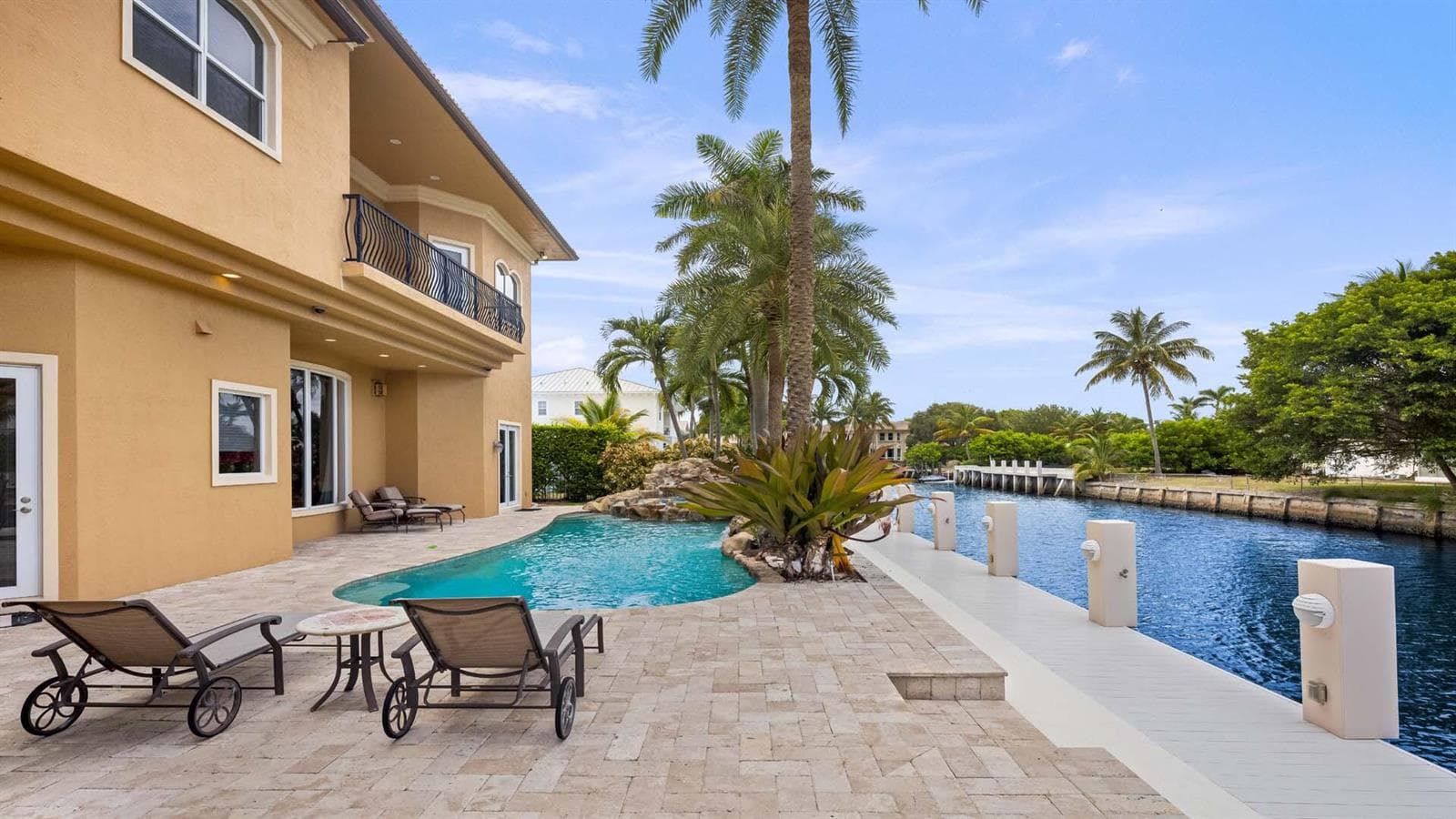 929 Banyan Drive photo 25
