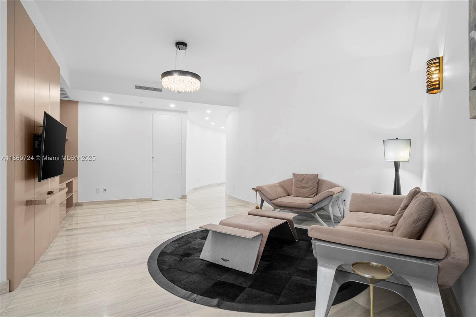 18555 Collins Ave 2105 photo 11