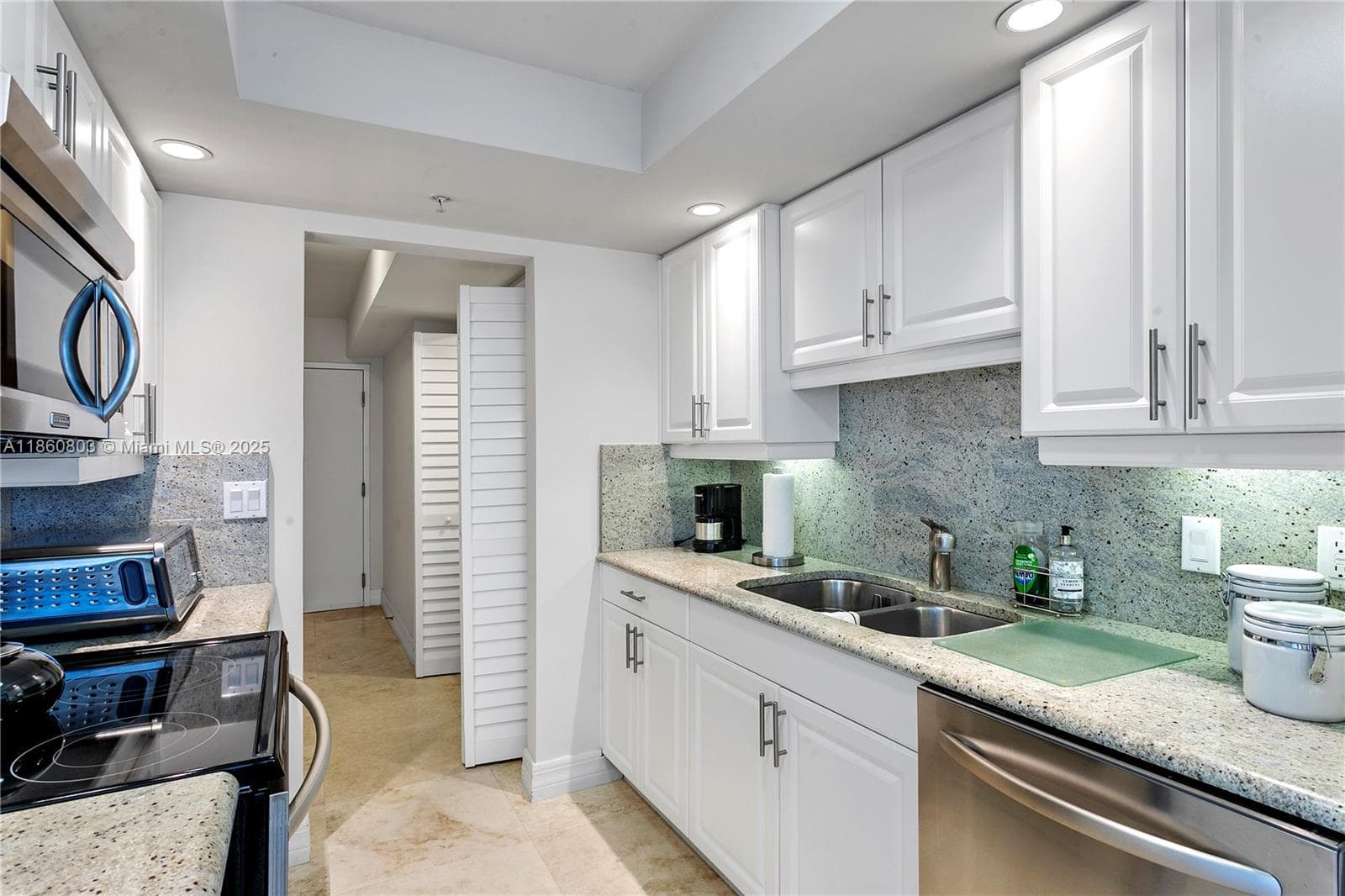 3000 N Ocean Dr 20A photo 20