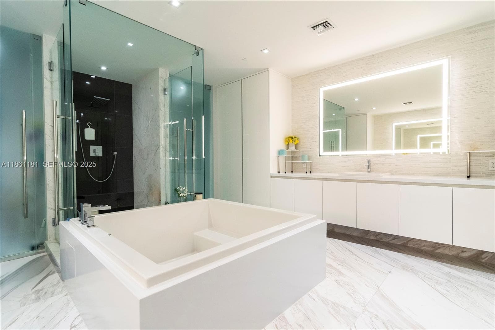 701 N Fort Lauderdale Beach Blvd 501 photo 23