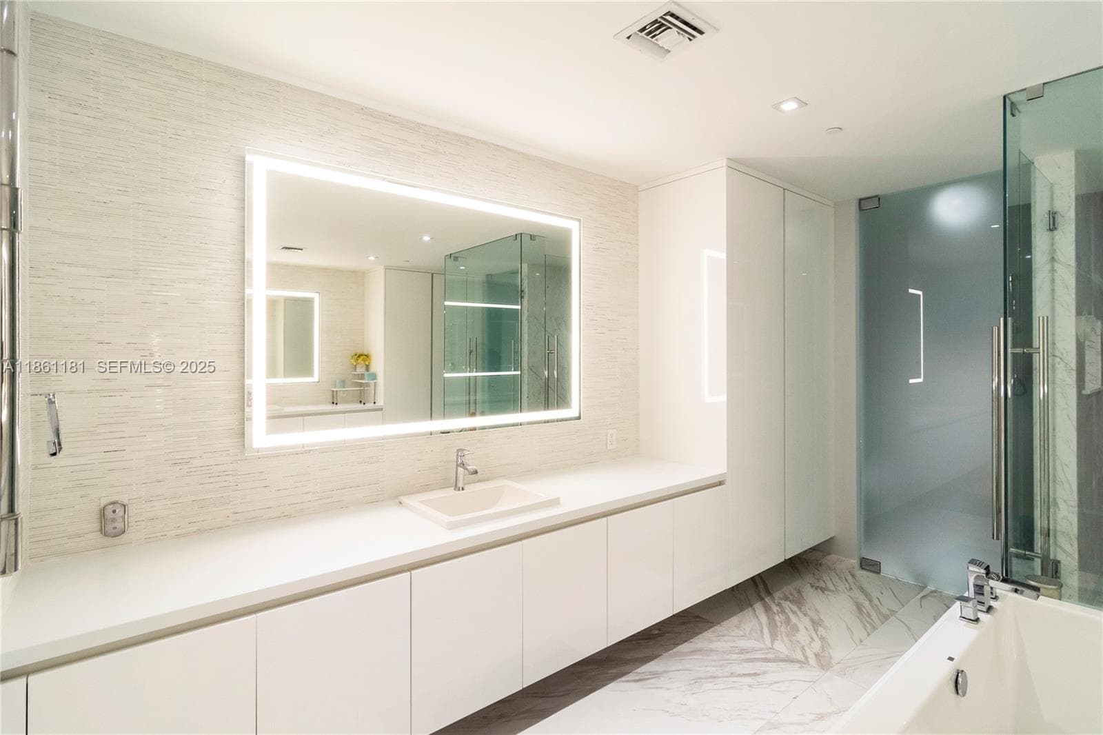 701 N Fort Lauderdale Beach Blvd 501 photo 22