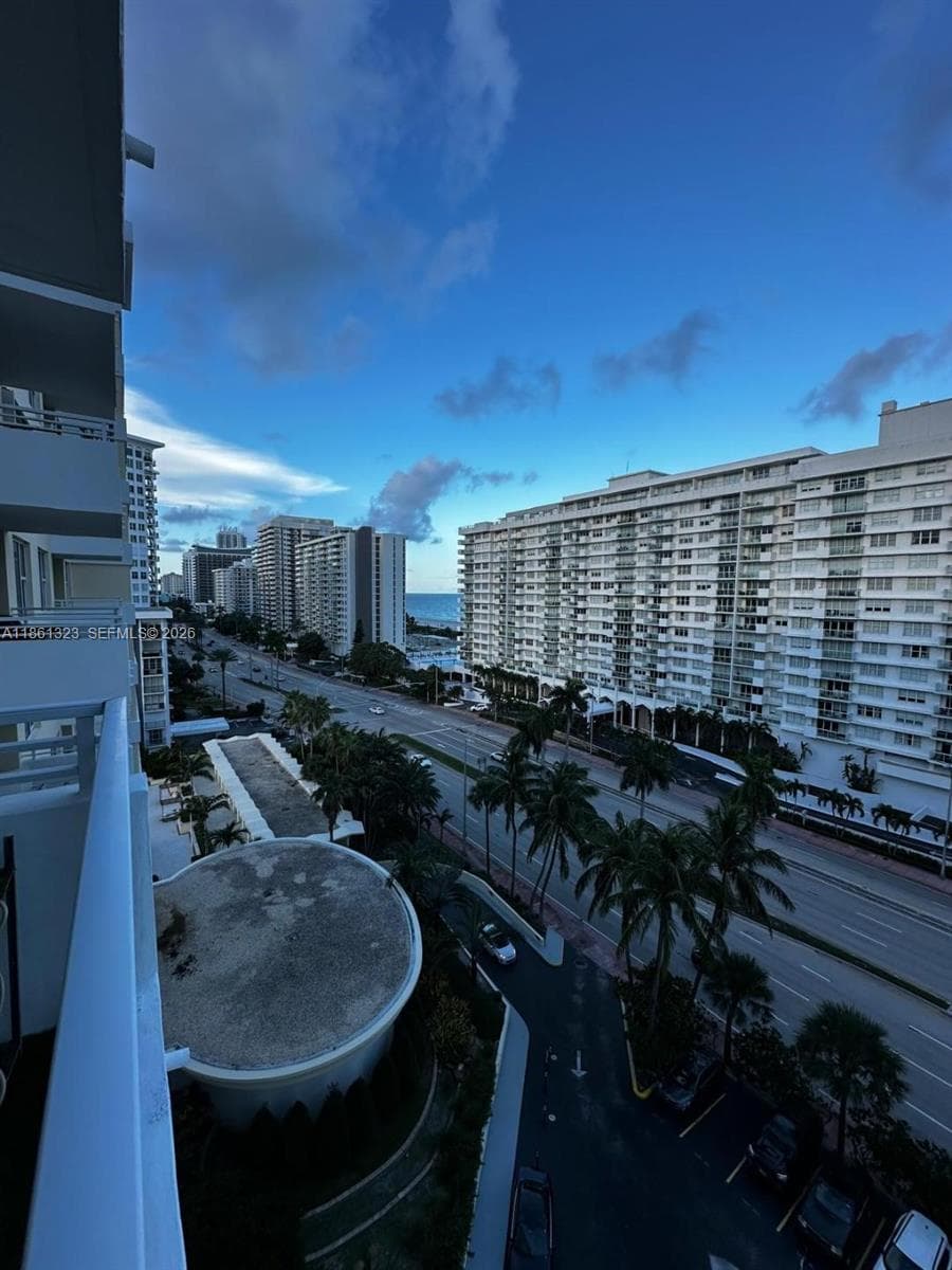 5600 Collins Ave 11W photo 23