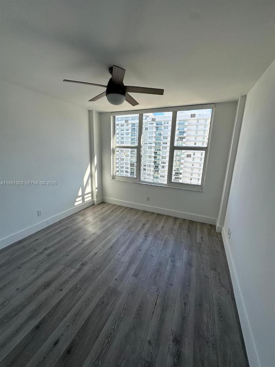 5600 Collins Ave 11W photo 14