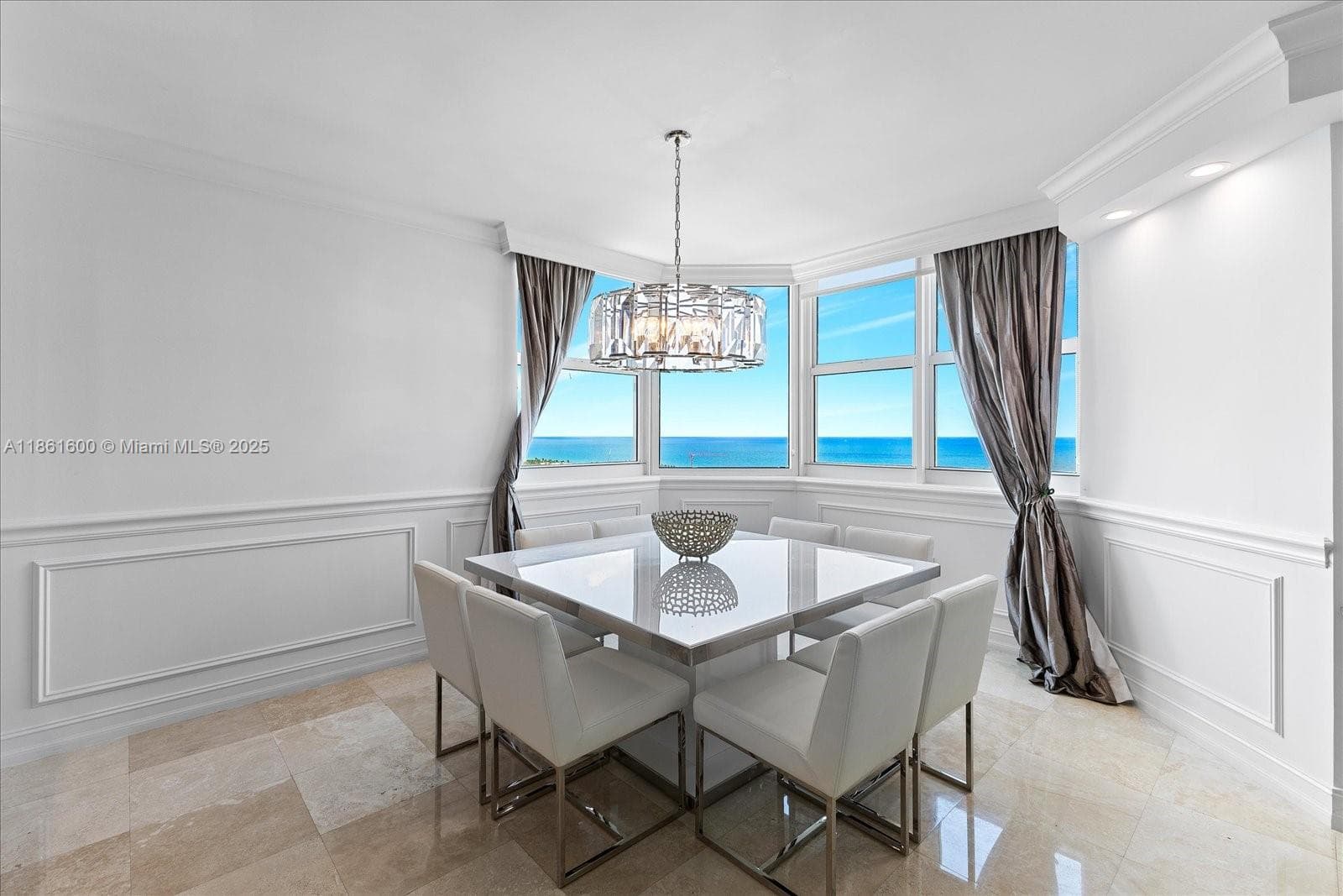 20201 Country Club Dr 2301 photo 20