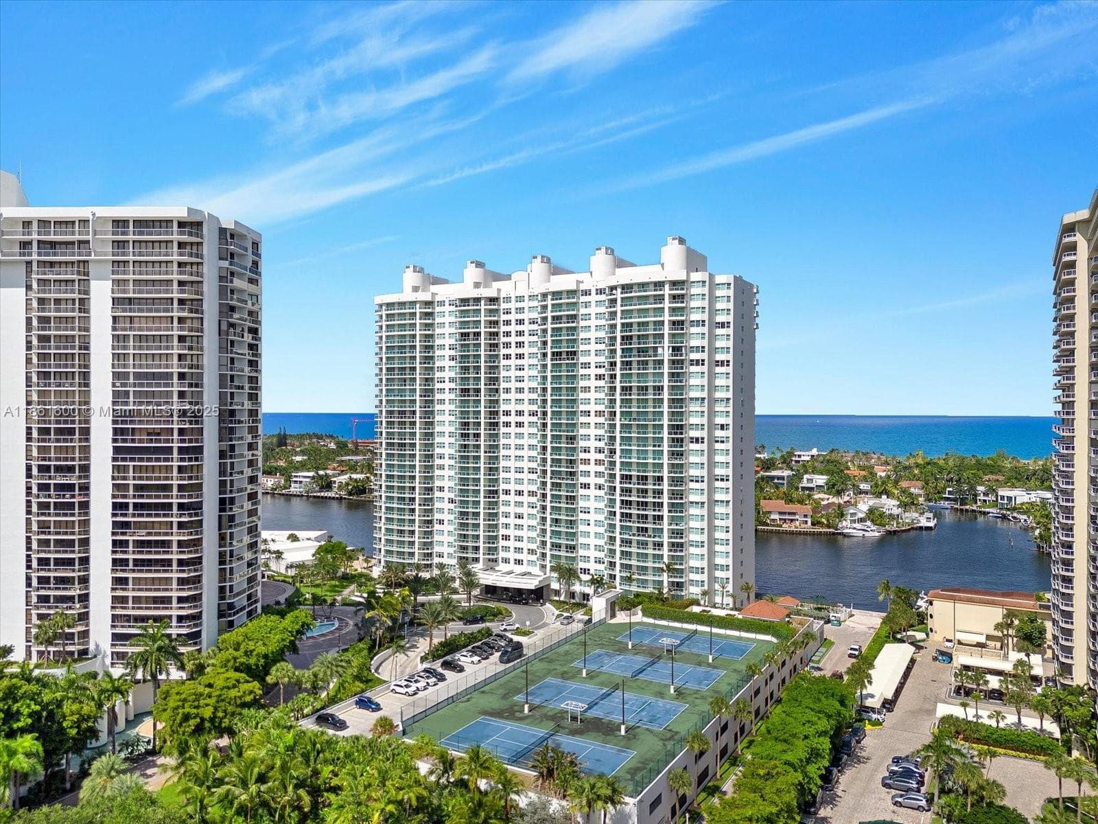 20201 Country Club Dr 2301 photo 11