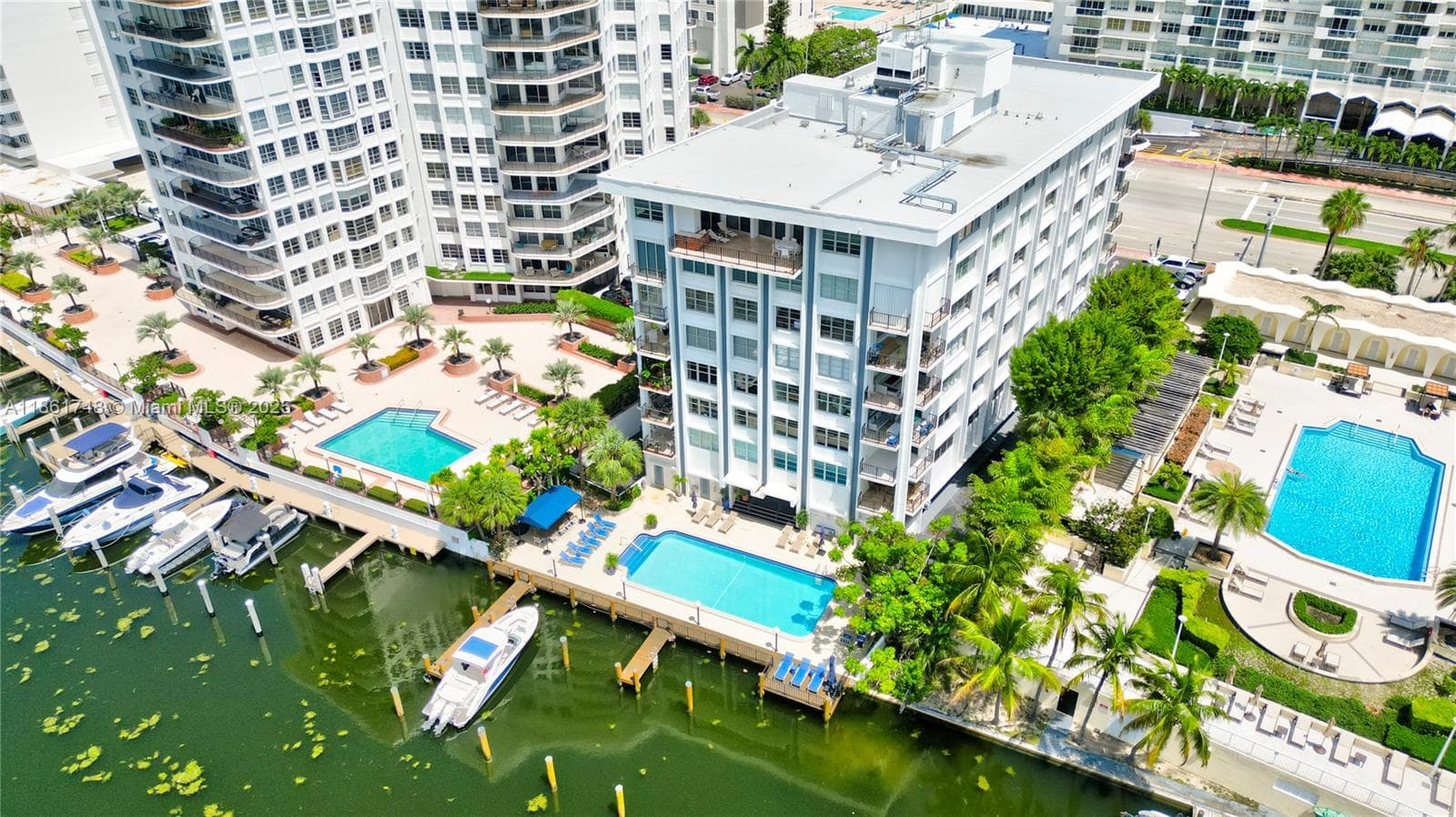 5640 Collins Ave 6B photo 2