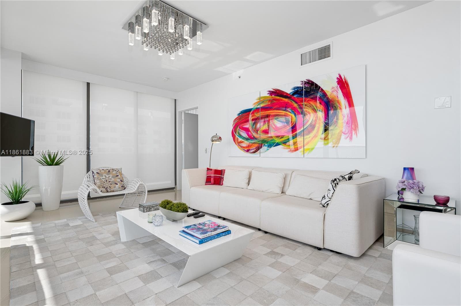 5875 Collins Ave 1202 photo 10