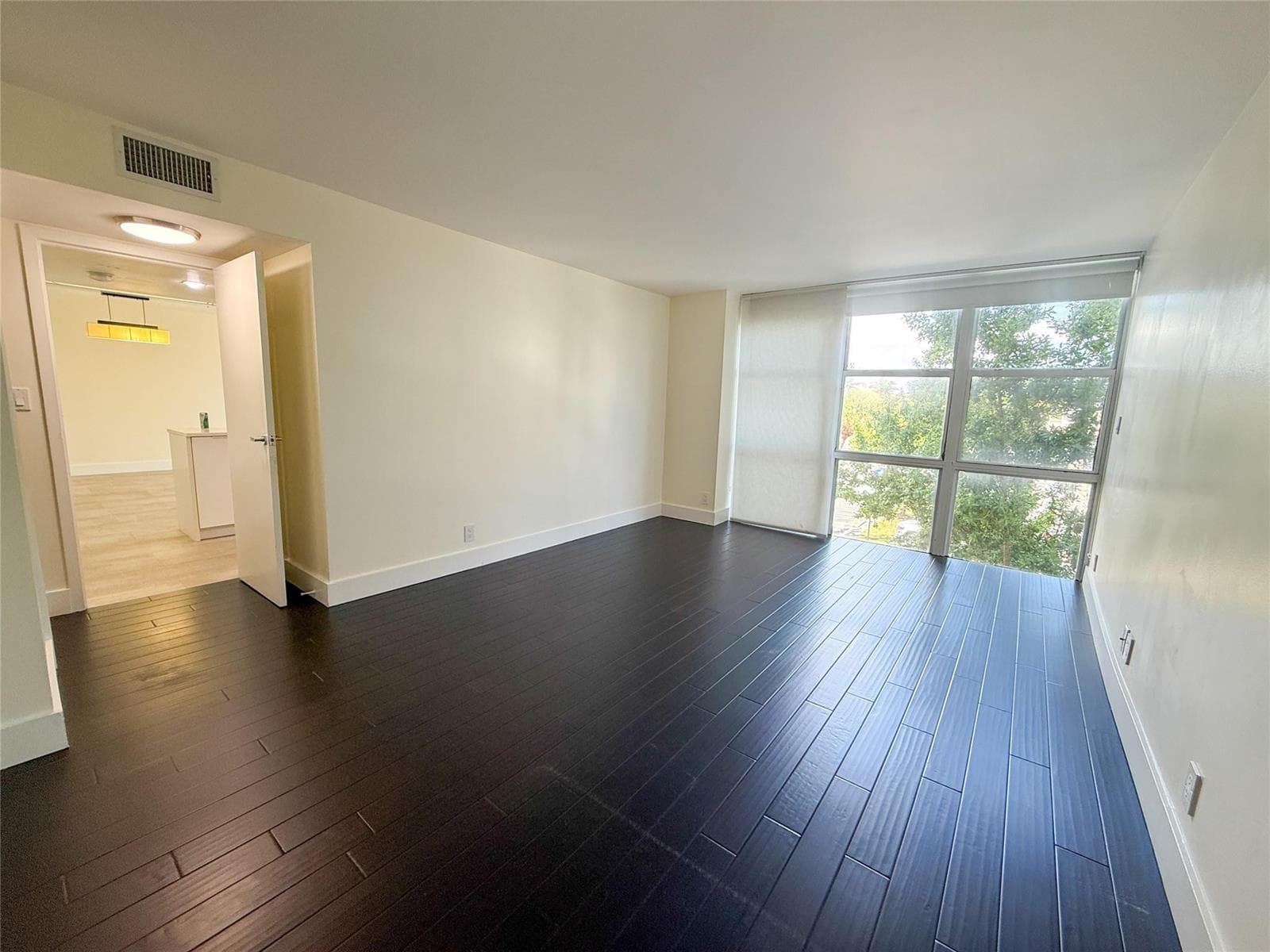 1000 Parkview Drive 319 photo 20