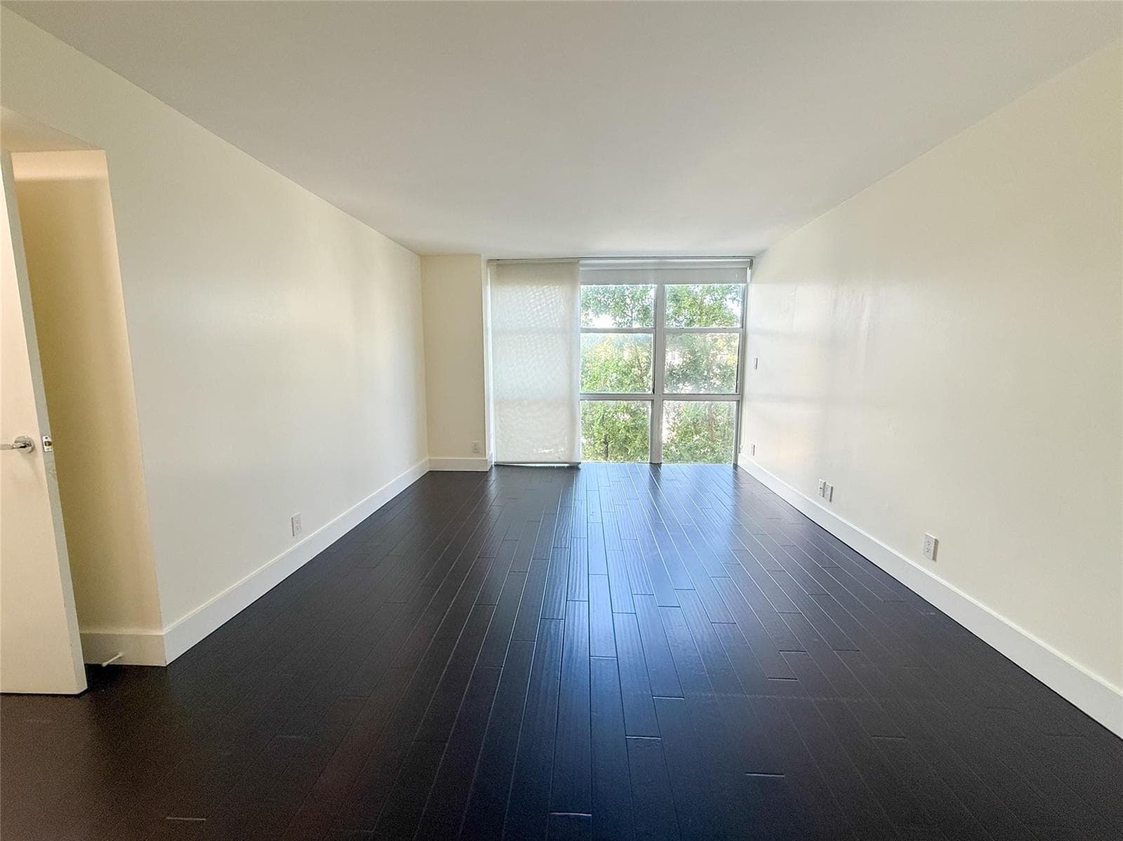 1000 Parkview Drive 319 photo 19